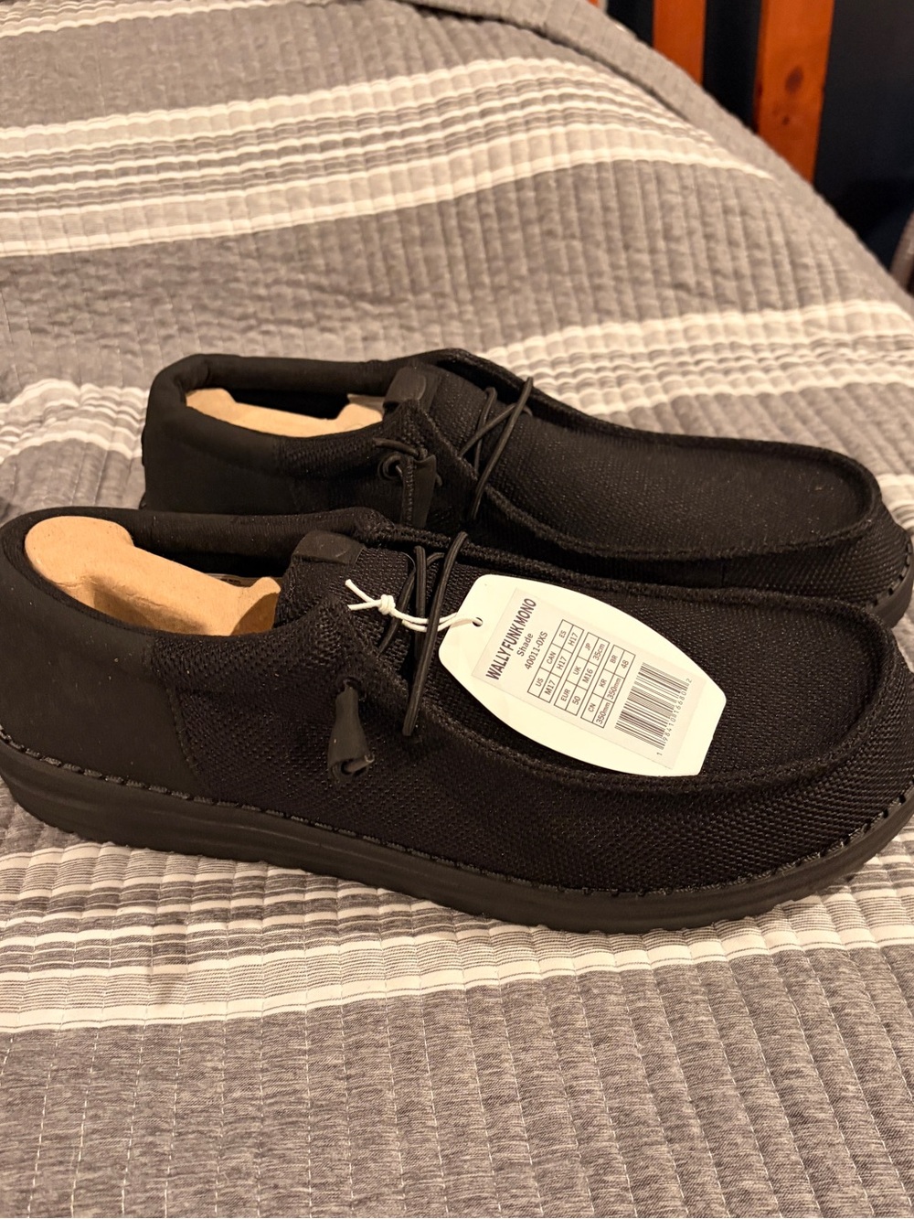 NWT Hey Dude Men's 17 Wally Funk Mono Casual Black Canvas slip on Shoes